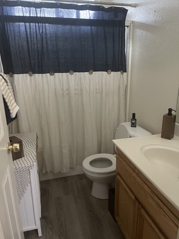 Entire Place 2Bed.4Bath