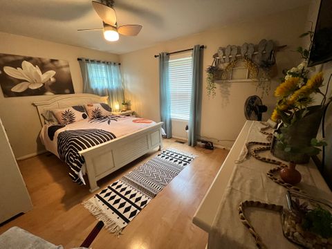 Entire Place 2Bed.1Bath