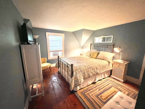 Private Room in 2 bed, 2 bath