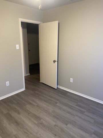 Private Room in 3Bed.2Bath