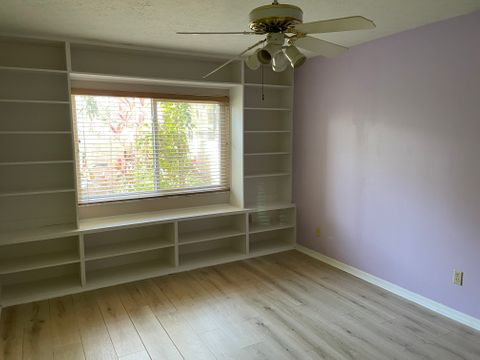 Private Room in 3Bed.2.5Bath