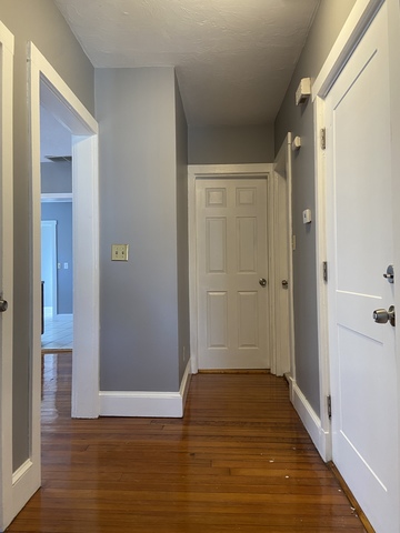 Entire Place 4Bed.1Bath