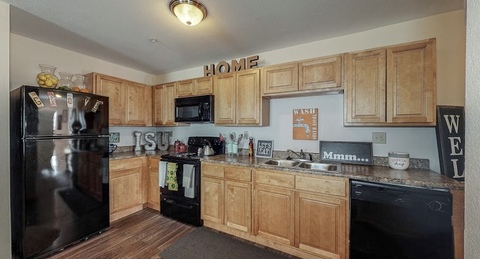 Private Room in 3Bed.3Bath