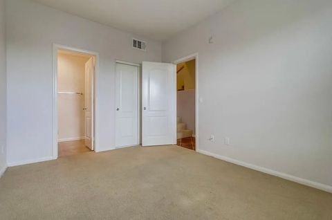 Room3Bed.3.5Bath