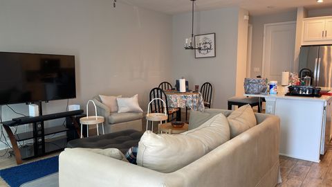 Shared Room in 3Bed.2.5Bath