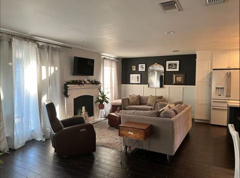 Entire Place 4Bed.2Bath