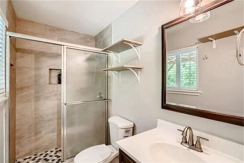 Entire Place 4Bed.3Bath