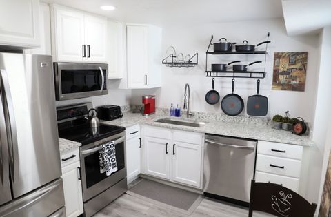 Entire Place 3Bed.1Bath