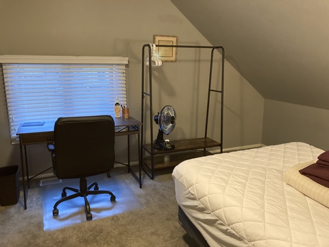 Private Room in 3Bed.2Bath