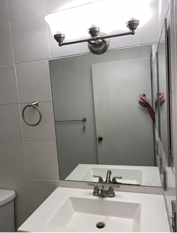 Private Room in 3Bed.3Bath
