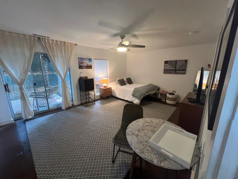 Room2Bed.2Bath