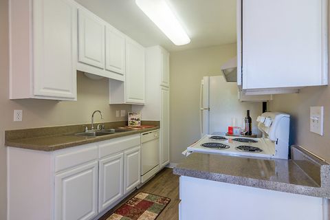 Private Room in 2Bed.2Bath