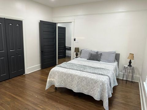 Entire Place 5Bed.3.5Bath