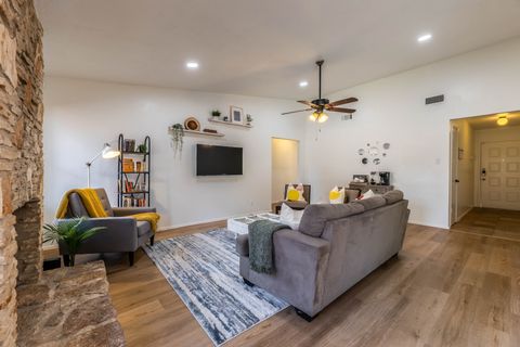 Private Room in 3Bed.2Bath