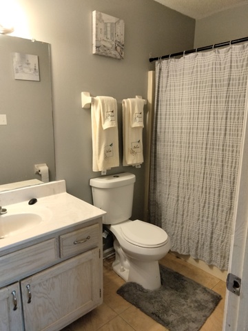 Private Room in 3Bed.3Bath