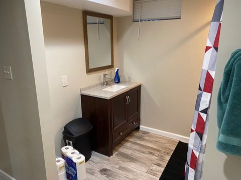 Private Room in 2Bed.1.5Bath