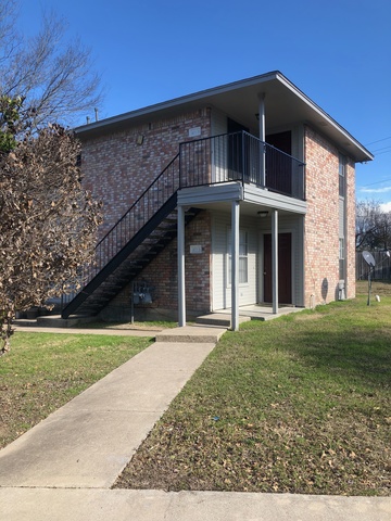 2 Private Rooms in 3Bed 2Bath