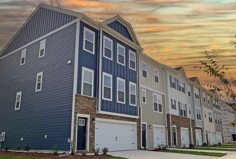 Entire Place 4Bed.3.5Bath