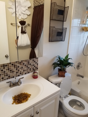 Roommate needed/3 bedroom home