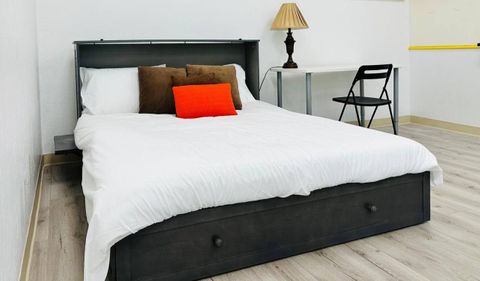 Private Room in 9Bed.2Bath