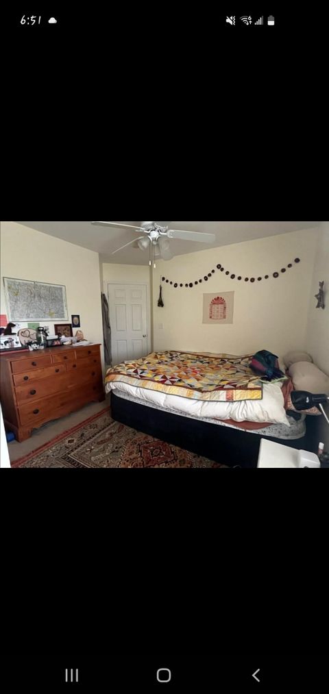 Private Room in 3Bed.2.5Bath