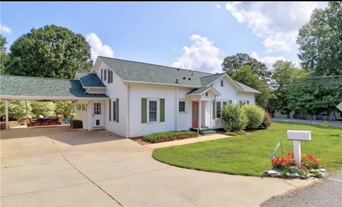4bd, 3bth With Detached Garage 1 ac