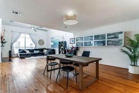 Private Room in 3Bed.2Bath