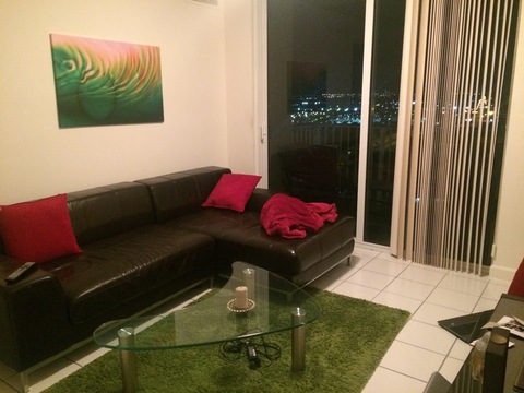 Seeking a female roommate in Miami