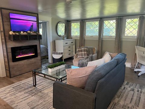 Entire Place 2Bed.1Bath