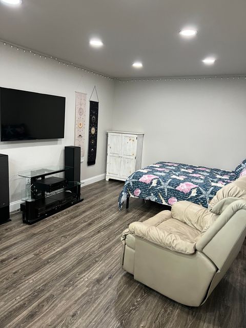 Private Room in 1Bed.1Bath