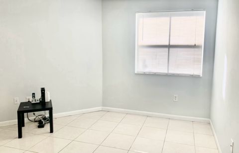 Private Room in 1Bed.1Bath