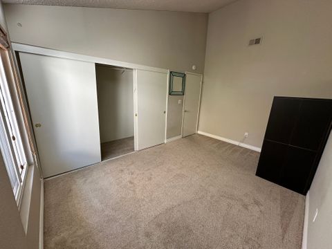 Private Room in 2Bed.2Bath