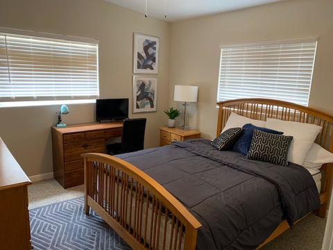 Private Room in 3Bed.2Bath