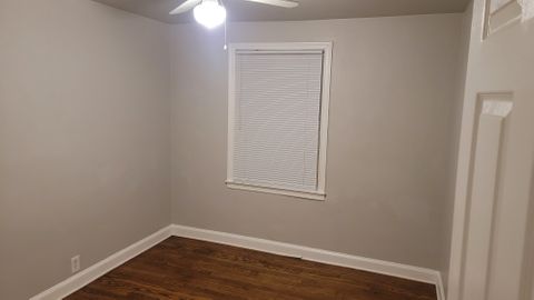 Private Room in 3Bed.1.5Bath
