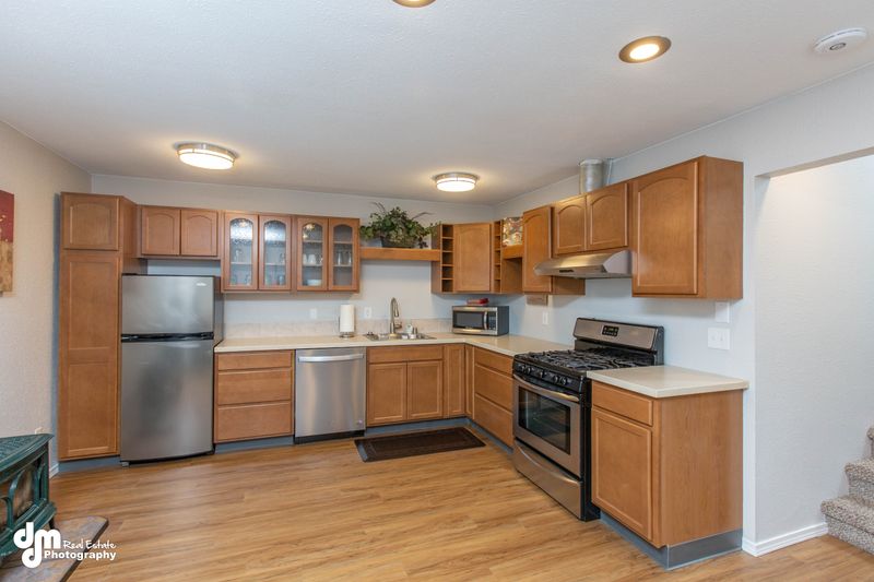 roommates in Anchorage Entire Place 1Bed.1.5Bath - cirtru.com