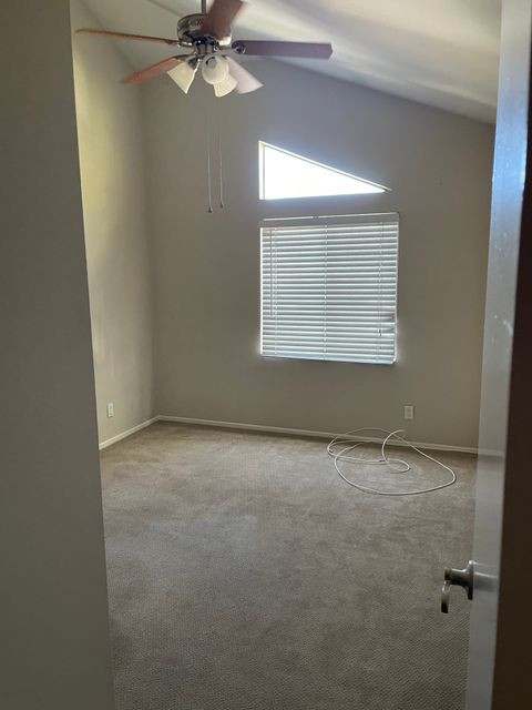 Private Room in 3Bed.2.5Bath