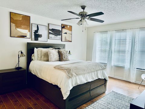 Private Room in 3Bed.3Bath