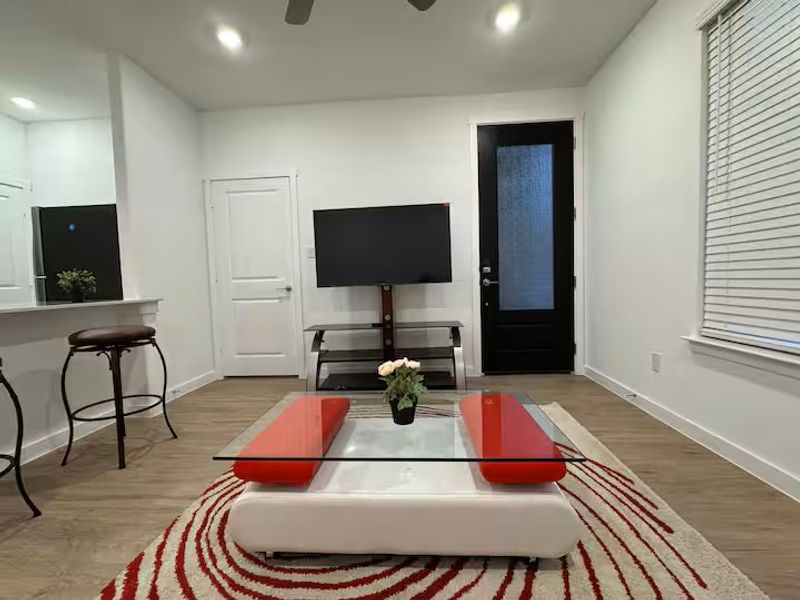 roommates in Aubrey Entire Place 1Bed.1Bath - cirtru.com