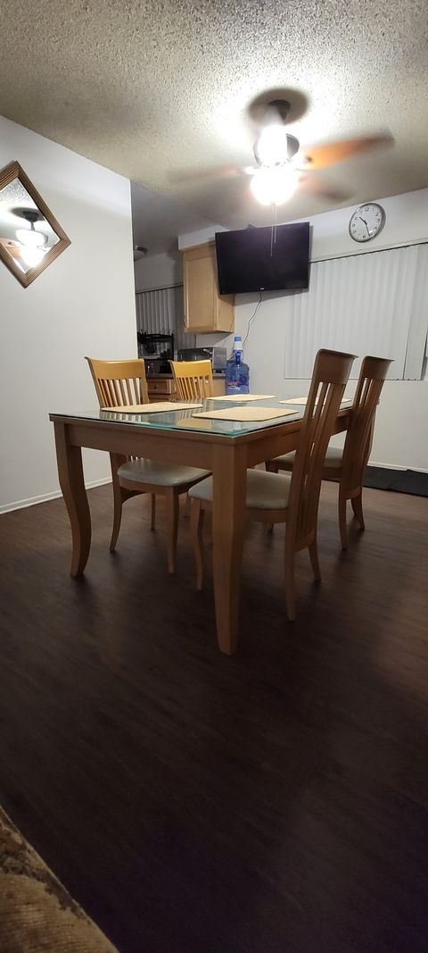 Private Room in 3Bed.2Bath