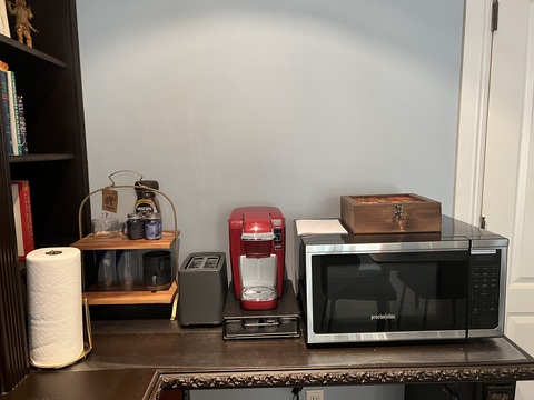 Private Room in 1Bed.1Bath with den