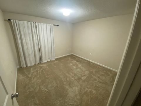 Private Room in 2Bed.2Bath