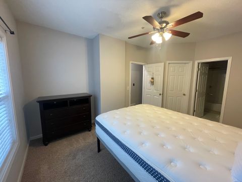 Private Room in 2Bed.2.5Bath