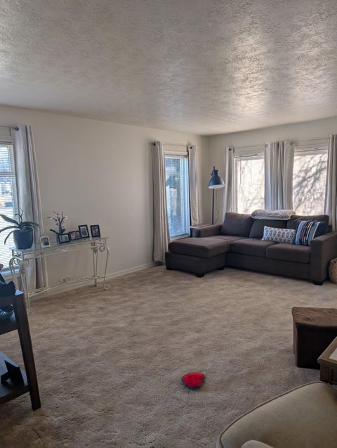 Private Room in 2Bed.2Bath
