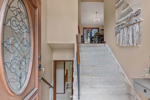 Entire Place 4Bed.3Bath