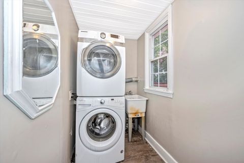 Private Room in 2Bed.1Bath
