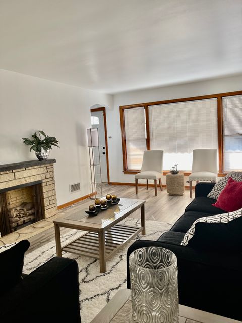 Entire Place 3Bed.1Bath