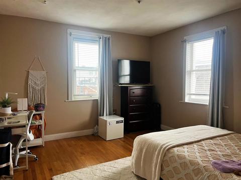 Private Room in 4Bed.1Bath