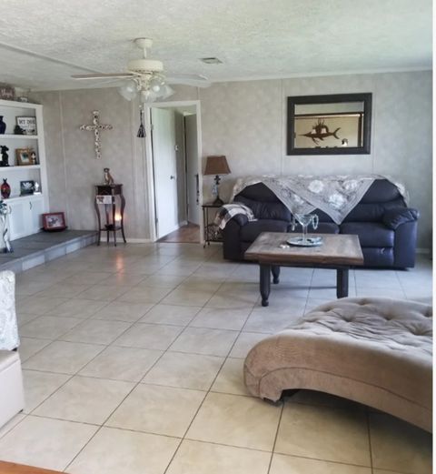 Private Room in 3Bed.2Bath