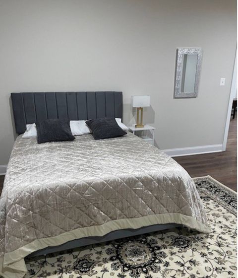 Room5Bed.3.5Bath
