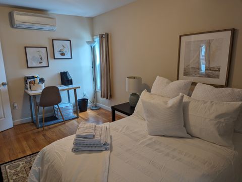 Room4Bed.3Bath